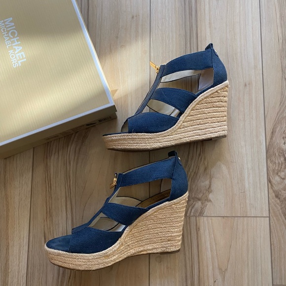 MICHAEL Michael Kors Shoes - Michael Kors - Sandals